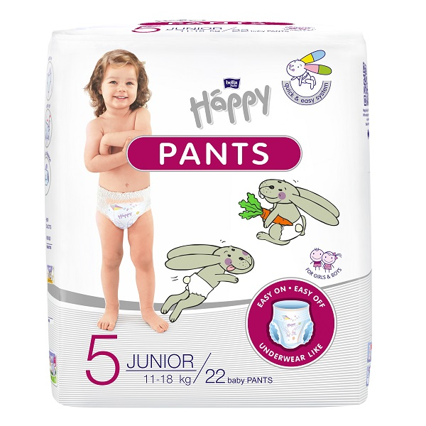 Ein Paket mit Windelhosen der Marke Happy steht im Vordergrund. Es zeigt ein lächelndes Kind im Vordergrund, umgeben von bunten Hasenillustrationen. Die Verpackung informiert über Größe 5 (Brauche 11-18 kg) und enthält 22 Stück.